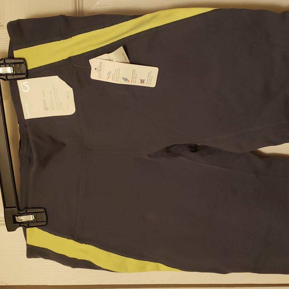Women’s Gap Yoga Pants